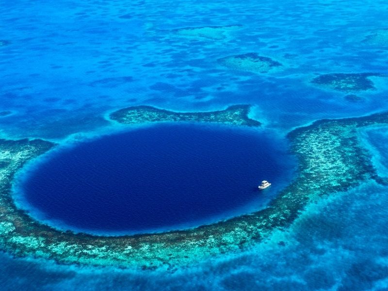 Merre vitorlázz? - kikötők és szigetek Belizen Merre vitorlázz? - kikötők és szigetek Belizen